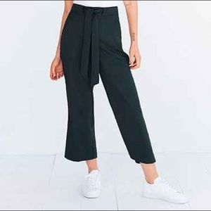 NWT BDG Arielle Tie-Waist Pant in Dark Teal